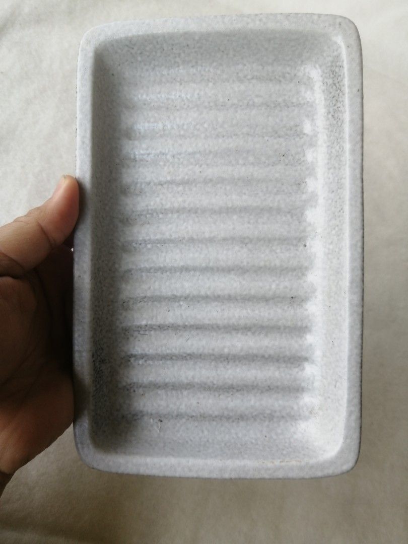 Pampered chef Stoneware Ridged Baker Japan (Category: Cookware & Accessories) located in Liloan. Submitted by aidolcapz88 (Listing ID 1423543562, Image 1). Description: Take all 2pcs size 8"long x 5"width Pwd siya pang Oven. .