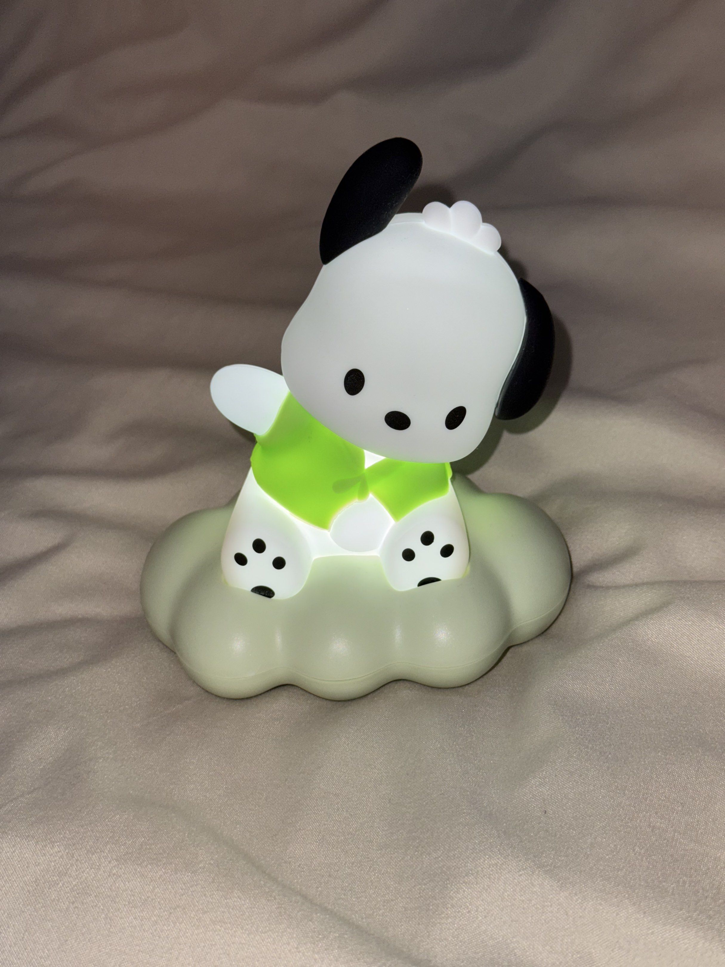 Pochacco Cloud Night Light (Category: Lighting) located in Santa Rosa. Submitted by xei___ (Listing ID 1423582847, Image 1). Description: as new (di rin nagamit, dj ko bet si pochacco) w charger na laguna loc .