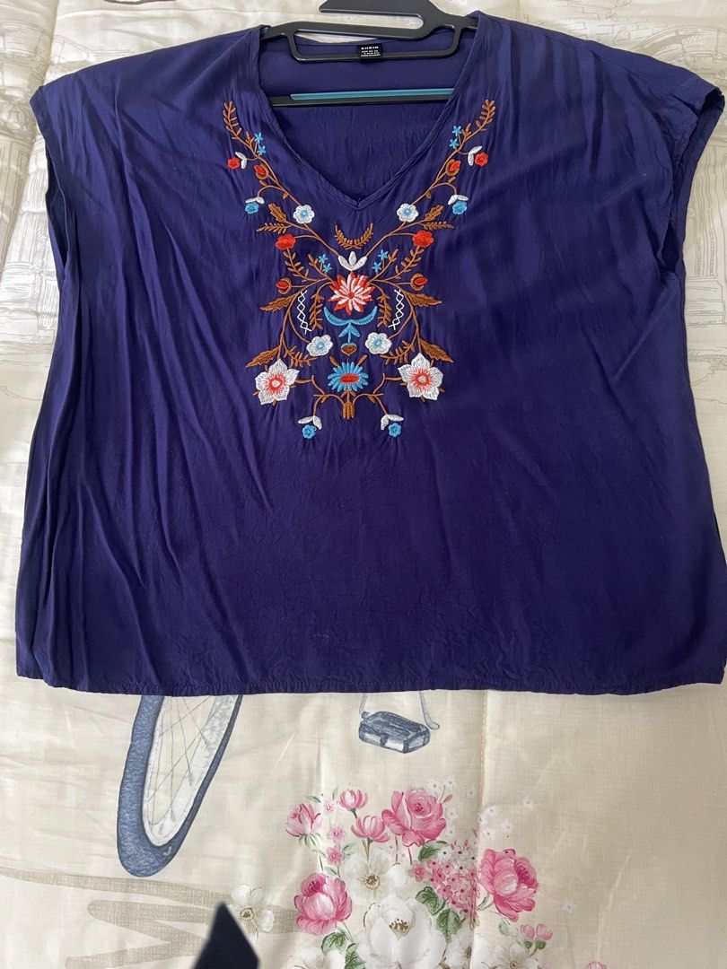 Pre-loved Shein Blouses (Category: Blouses) located in Manila. Submitted by jo_str (Listing ID 1423466400, Image 3). Description: Pre-loved Shein Blouses 160 each Take all at 300.