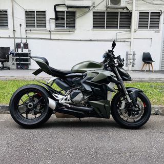 (Category: ) located in . Submitted by s1motoring (Listing ID 1423465158, Image 1). Description: .