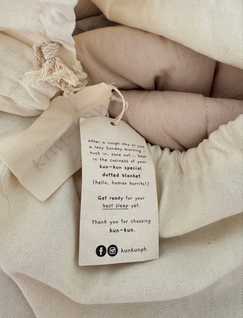 Queen size Duvet comforter Kun-kun Blanket Set textured (Category: Other Home Decor) located in Muntinlupa City. Submitted by boo_thingthings (Listing ID 1423507848, Image 3). Description: - Kun-kun Blanket Set in Fluff Ash - Includes a dotted blanket for ultimate comfort - Comes with a drawstring bag - Care Instructions: - Machine wash cold - Use gentle detergent - Tumble dry low • Neutral ash/grey color – easy to match with any bedroom theme • 