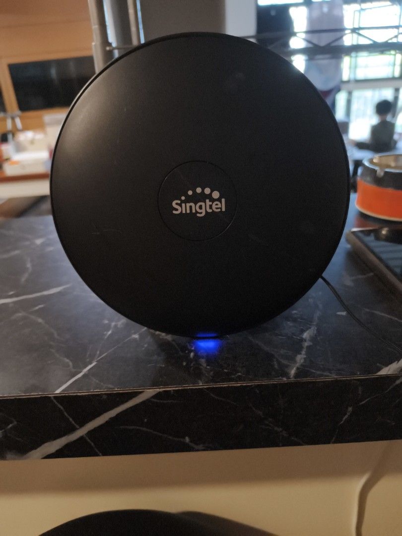 Singtel WiFi Mesh Extender v2 - Black473593059277557760