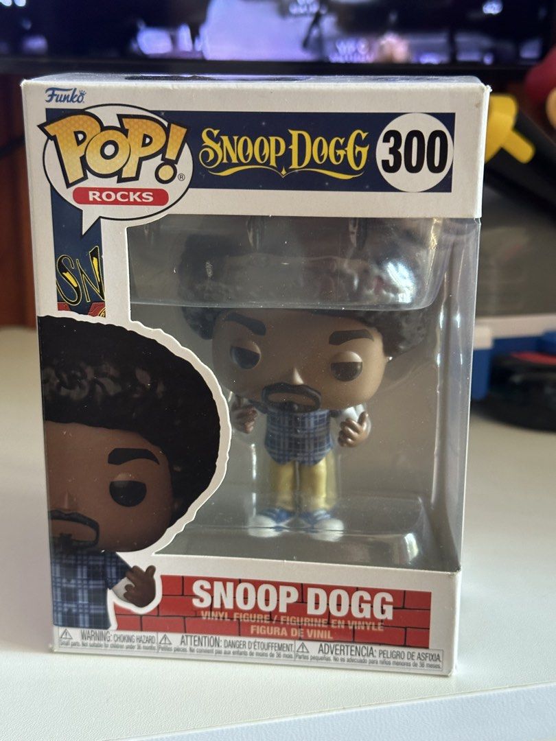 Snoop dogg funko (Category: Designer & Blind Box Toys) located in Bacoor. Submitted by sempenden (Listing ID 1423513377, Image 1). Description: Free protector.