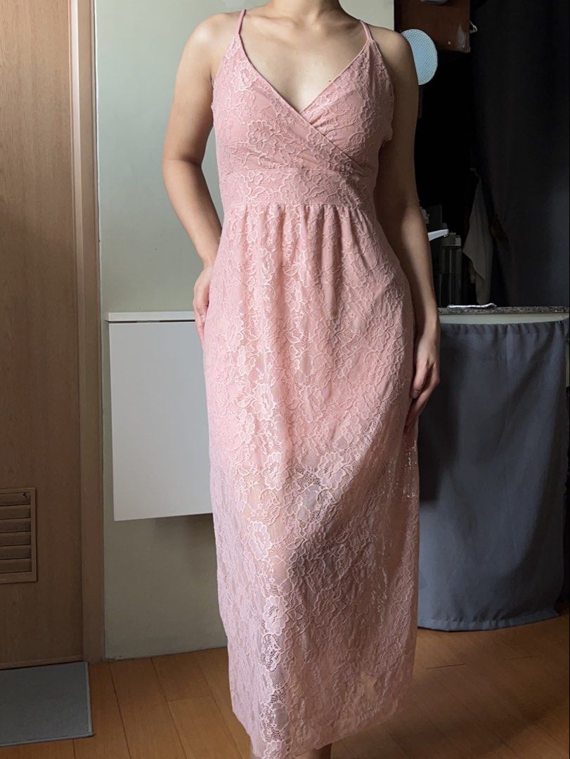 Terranova Maxi Lace Dress (Category: Dresses) located in Quezon City. Submitted by lebeau_apparel (Listing ID 1423460669, Image 1). Description: • Never used • With inner layer.