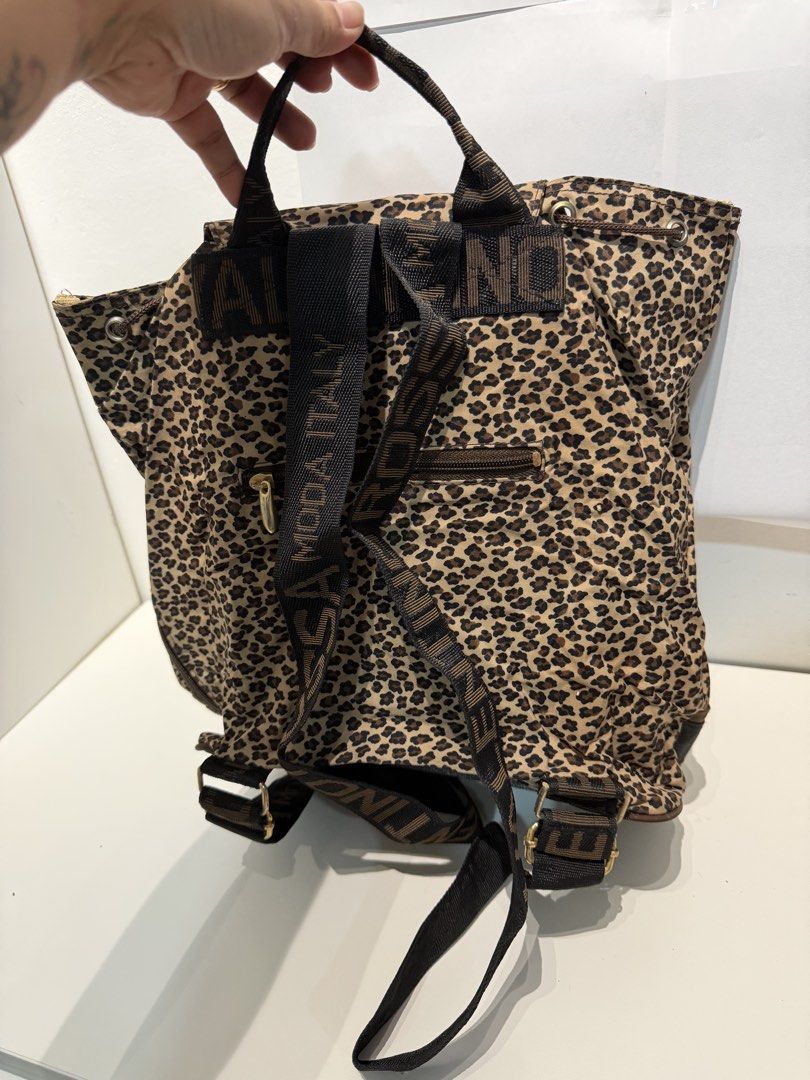 Valentino Leopard Print Backpack (Category: Backpacks) located in Santa Rosa. Submitted by vsshoppe (Listing ID 1423450213, Image 2). Description: As is where is. Pls check photos for flaws 1.) Make offer 2.) Payment thru Gcash (Item + Shipping fee) 3.) Location: Santa Rosa, Laguna Meet up around Santa Rosa/Binan/Cabuyao Shipping in any location thru J&T or LBC (Whichever customer prefers) 4. Once received, expect a feedback/rating.