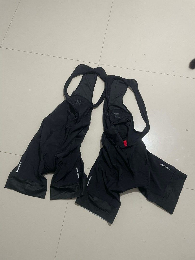 VOLER Cycling Bib Shorts (Category: Bicycles) located in Cavite. Submitted by rncthrifting (Listing ID 1423516597, Image 1). Description: - Black VOLER cycling bib shorts SIZE MEDIUM - Features a padded chamois for comfort - Includes bib straps for a secure fit - Made with breathable fabric - Size details are on the inside label - Ideal for cycling enthusiasts.