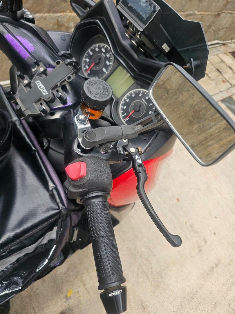 Xmax V1 (Category: Class 2A) located in Singapore. Submitted by mdizzuddin (Listing ID 1423567006, Image 3). Description: - Yamaha Xmax V1 scooter - Profender suspension included - Included top box for extra storage - RCB Masterpump - COE Aug 2029 - Nego .