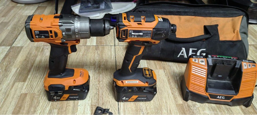 AEG Coedless 18v hammer drill and impact driver brushless (Category: Construction Tools & Equipment) located in Taytay. Submitted by mikz_1303 (Listing ID 1423661985, Image 3). Description: AEG Coedless 18v hammer drill and impact driver brushless Good Condition From New Zealand 2x 4ah battery 1 fast Charger 1 carrying Bag Pick up in Taytay 18500.