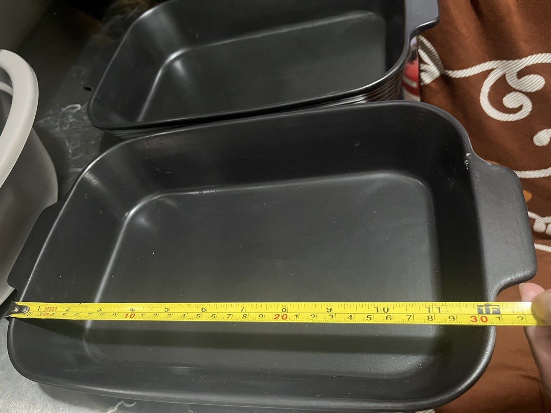 Black Matte Bakeware (Category: Bakeware) located in Bacoor. Submitted by ennaoj18 (Listing ID 1423718802, Image 2). Description: Take All 3 Big Black Bakeware 950 only Malaki Unused No Box .