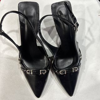 (Category: ) located in . Submitted by xqueenwardrobex (Listing ID 1423688997, Image 1). Description: .
