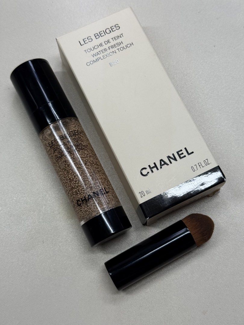 Chanel Les Beiges Water Fresh Complexion Touch B20 (Category: Makeup) located in Marikina City. Submitted by solanavie (Listing ID 1423780005, Image 1). Description: Chanel Les Beiges Water Fresh Complexion Touch - shade: B20 - with original brush - with original box - 100% authentic bought it from Cella.PH for ₱5400 - used twice 98% product left Rfs: wrong shade (im neutral tone) Rules: 🛍️ - payment first - negotiable but no low balling - manag