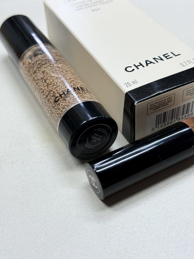 Chanel Les Beiges Water Fresh Complexion Touch B20 (Category: Makeup) located in Marikina City. Submitted by solanavie (Listing ID 1423780005, Image 2). Description: Chanel Les Beiges Water Fresh Complexion Touch - shade: B20 - with original brush - with original box - 100% authentic bought it from Cella.PH for ₱5400 - used twice 98% product left Rfs: wrong shade (im neutral tone) Rules: 🛍️ - payment first - negotiable but no low balling - manag