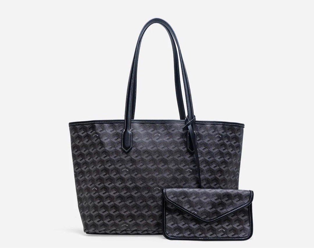Christy Ng Russo Tote bag large (Category: Luxury Bags & Wallets) located in Manila. Submitted by gemsiochi13209 (Listing ID 1423633271, Image 3). Description: Christy Ng Russo Tote bag large black Bought at CN pop up store in Megamall during the opening, with Christy Ng’s signature. Rfs: for seventeen’s concert .