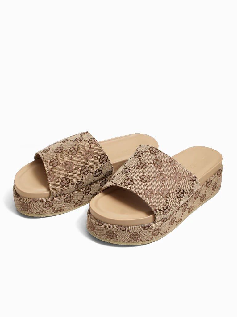 cln palmira platform slides (Category: Flats & Sandals) located in Quezon City. Submitted by va_v2 (Listing ID 1423718459, Image 1). Description: bought for P1,199, selling for P999 used only once (with box) .