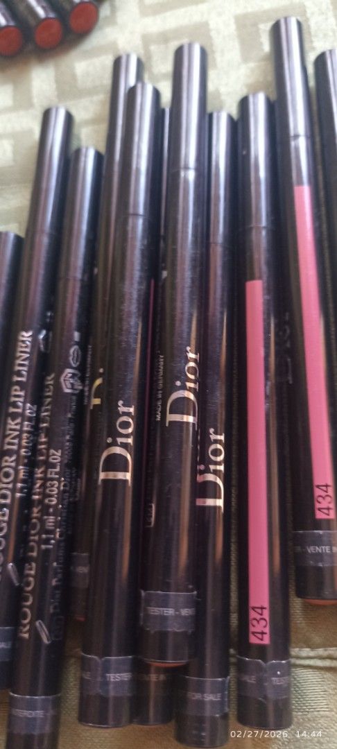 Dior Rouge Dior Ink Lip Liner (Category: Makeup) located in Marikina City. Submitted by bongdiego (Listing ID 1423672570, Image 3). Description: Ultra-pigmented waterproof liquid eyeliner. Effective formula ensures long hour of intense color. Ultra-flexible felt tip draws a precise line & allows you to adjust the thickness based on the pressure applied. Available in three effects: matte satin & pearly. 777- 26 pcs. 434- 12 pcs. 770- 14 pcs. 851- 