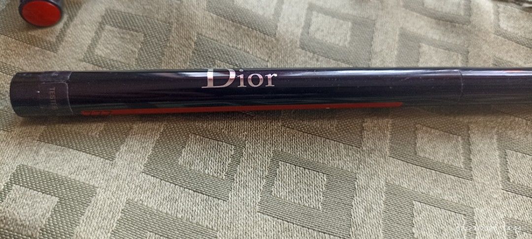 Dior Rouge Dior Ink Lip Liner (Category: Makeup) located in Marikina City. Submitted by bongdiego (Listing ID 1423672570, Image 1). Description: Ultra-pigmented waterproof liquid eyeliner. Effective formula ensures long hour of intense color. Ultra-flexible felt tip draws a precise line & allows you to adjust the thickness based on the pressure applied. Available in three effects: matte satin & pearly. 777- 26 pcs. 434- 12 pcs. 770- 14 pcs. 851- 