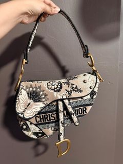 (Category: ) located in . Submitted by blinkcouture (Listing ID 1423695182, Image 1). Description: .