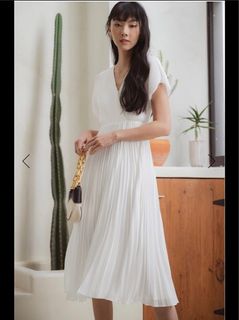 (Category: ) located in . Submitted by livetoshop18 (Listing ID 1423765968, Image 1). Description: .