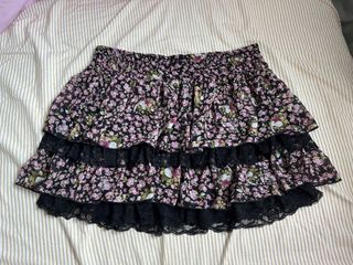 (Category: ) located in . Submitted by lovewormz (Listing ID 1423696342, Image 1). Description: .