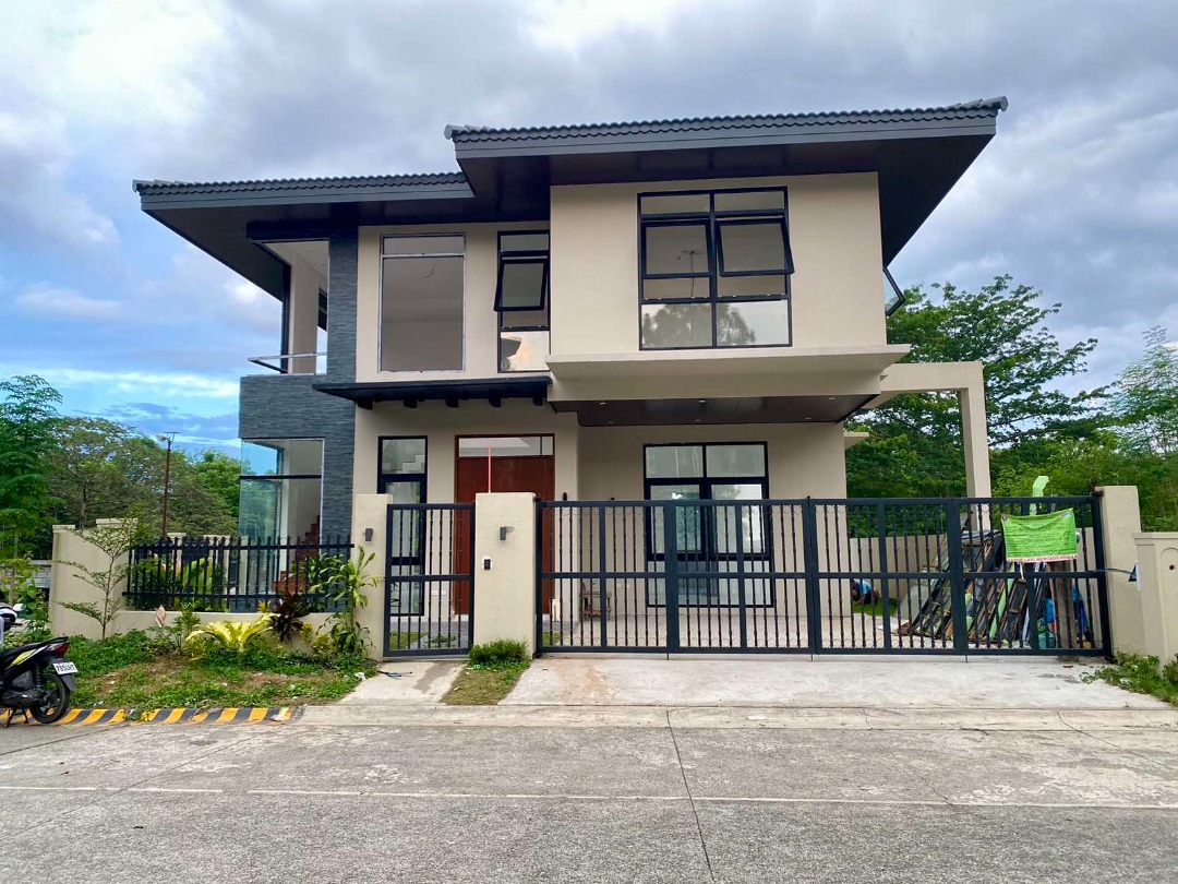(Category: ) located in . Submitted by maidy.theleadrealty (Listing ID 1423632032, Image 1). Description: .