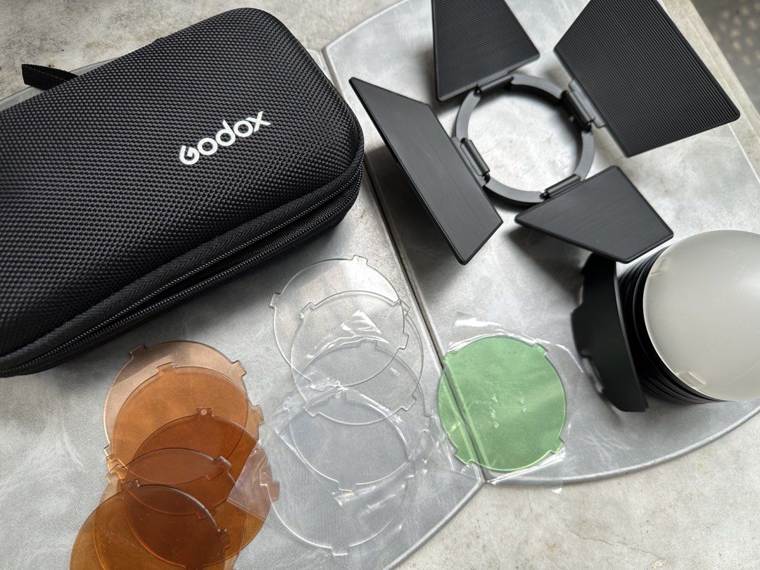 Godox AK-R1 Accessories Package (Category: Lighting & Studio Equipment) located in Manila. Submitted by konami_bjork (Listing ID 1423780800, Image 1). Description: Take all Godox AK-R1 Case & Accessories. Check out youtube review of the product: https://youtu.be/HM6izFVBrNw Like new .