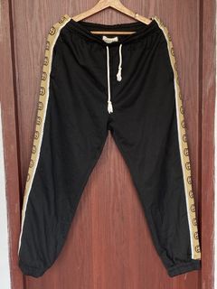 (Category: ) located in . Submitted by PSGTHRIFTIES (Listing ID 1423706879, Image 1). Description: .
