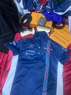 (Category: ) located in . Submitted by stylebrandedoutwear92 (Listing ID 1423740120, Image 1). Description: .