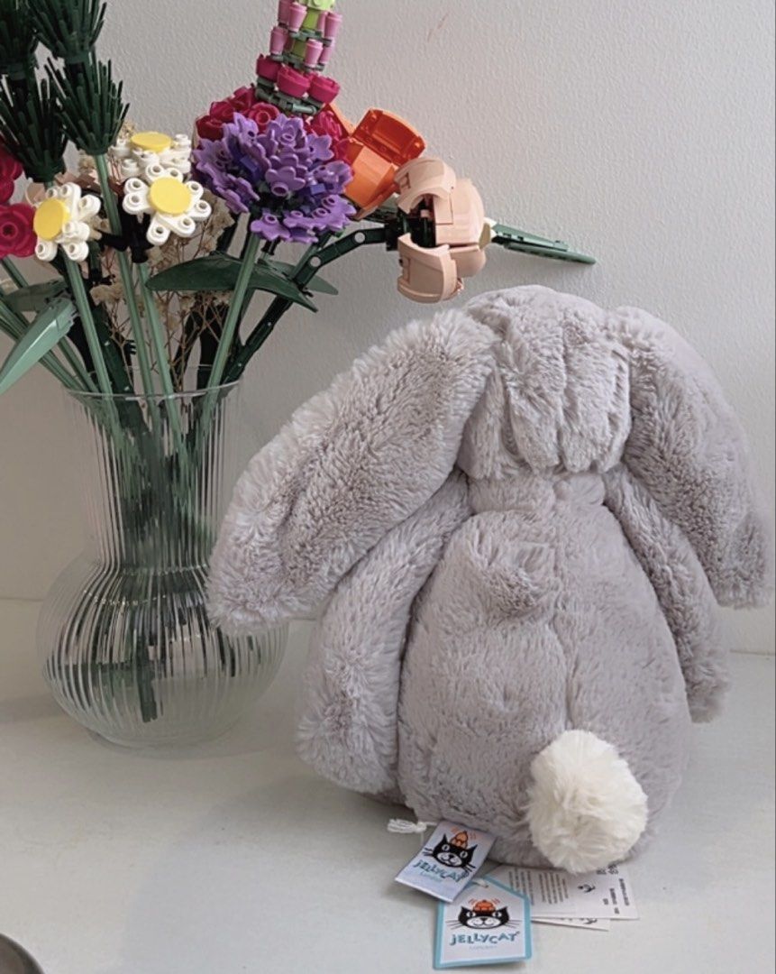 jellycat bashful silver bunny medium (Category: Plushies & Soft Toys) located in Manila. Submitted by clovesu (Listing ID 1423628198, Image 3). Description: brand new with tag original @pupupu.plushies on ig.