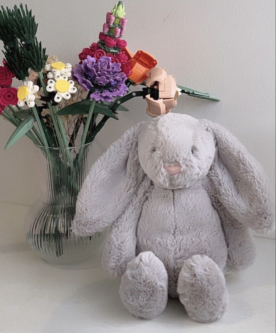 jellycat bashful silver bunny medium (Category: Plushies & Soft Toys) located in Manila. Submitted by clovesu (Listing ID 1423628198, Image 1). Description: brand new with tag original @pupupu.plushies on ig.