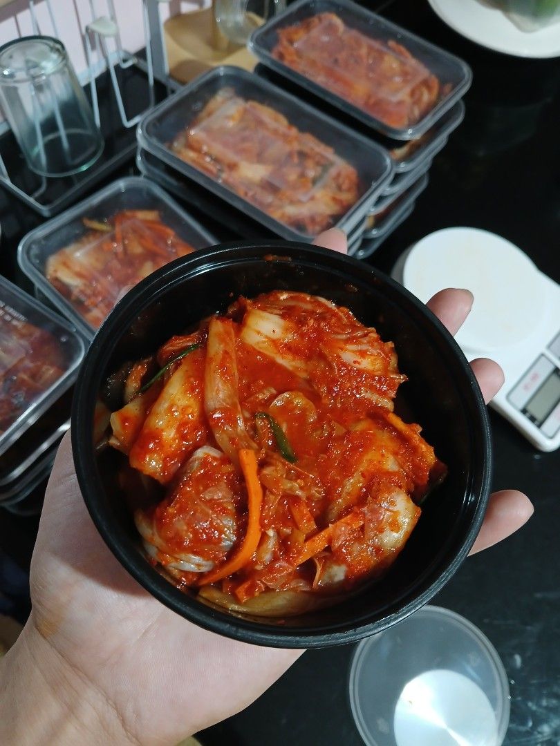 Authentic Korean Style Homemade Kimchi (Category: Local Eats) located in Las Pinas. Submitted by rcp123 (Listing ID 1423741075, Image 2). Description: Authentic Korean style Home made all natural no preservatives added Open for resellers And if you have food business open din po kme for supplier can talk po. Las Piñas City.