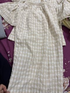 (Category: ) located in . Submitted by _theazliraa (Listing ID 1423736649, Image 1). Description: .