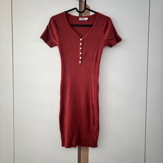 (Category: ) located in . Submitted by thedressingcloth (Listing ID 1423688099, Image 1). Description: .