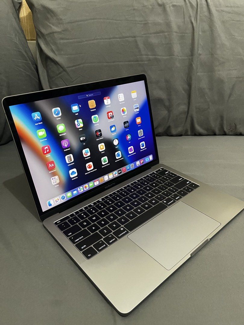 MacBook Pro 15-inch,2019 (Category: Laptops & Notebooks) located in Manila. Submitted by jonathan_aliamen (Listing ID 1423766901, Image 3). Description: MacBook Pro 15-inch, 2019 Processor-2.6 GHz 6-Core Intel Core Graphics _Intel UHD Graphics 630 1536 MB Memory _16 GB 2400 MHz DDR4 256Gb 99%smooth No issue Verygood condition Package unit charger Sleeve pouch Ms offices Open cod cop.