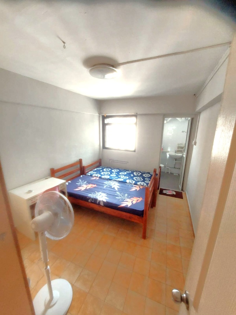 (Category: ) located in . Submitted by your_rental_specialist (Listing ID 1418142778, Image 1). Description: .