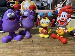 (Category: ) located in . Submitted by miah_collectiblesurplus (Listing ID 1423717303, Image 1). Description: .