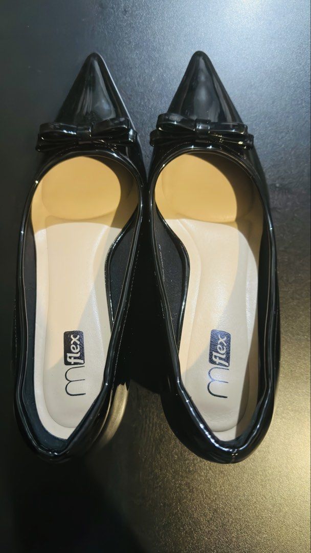 mFlex Shoes (Category: Heels) located in Pasig City. Submitted by ptyfsl (Listing ID 1423740284, Image 2). Description: .