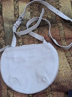 (Category: ) located in . Submitted by jercksthrift (Listing ID 1423784178, Image 1). Description: .