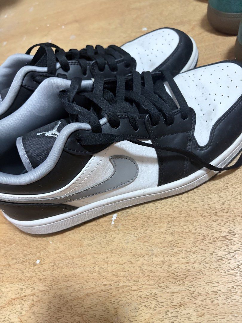 Nike Air Jordan 1 Low Black White (Category: Sneakers) located in Manila. Submitted by cococlutters (Listing ID 1423711172, Image 2). Description: hi! 1.5k each na lang lahat mga bosss USED BUT NOTTT ABUSEEEDDD DISCOUNT PAG DALAWA.