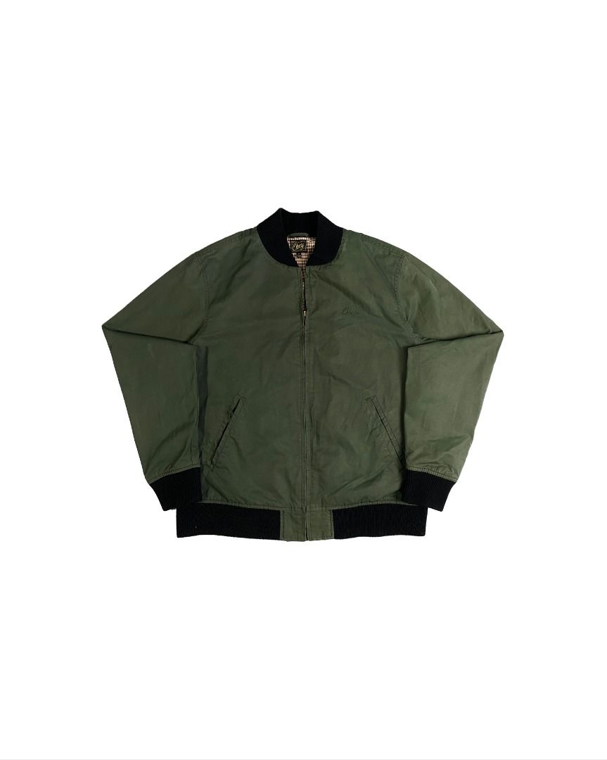 OBEY BOMBER JACKET (Category: Activewear) located in Davao. Submitted by premiumdept. (Listing ID 1423681842, Image 1). Description: OBEY BOMBER JACKET Size: Medium Dimes: 23x26 Color rate: 9/10 Condition: Excellent Issue(s): Minimal teared up collar _ - Sf buyers expenses - Check details before buying - Color may vary due to lighting - Manage your expectations, issues may not be seen or indicated..