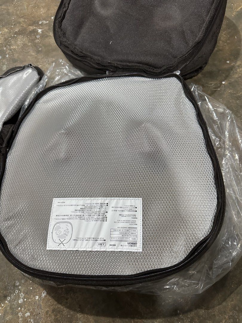 Omron HM-240 Foot Massager (Category: Massage Devices) located in Rodriguez. Submitted by pwestoonlinestore (Listing ID 1423711146, Image 3). Description: .
