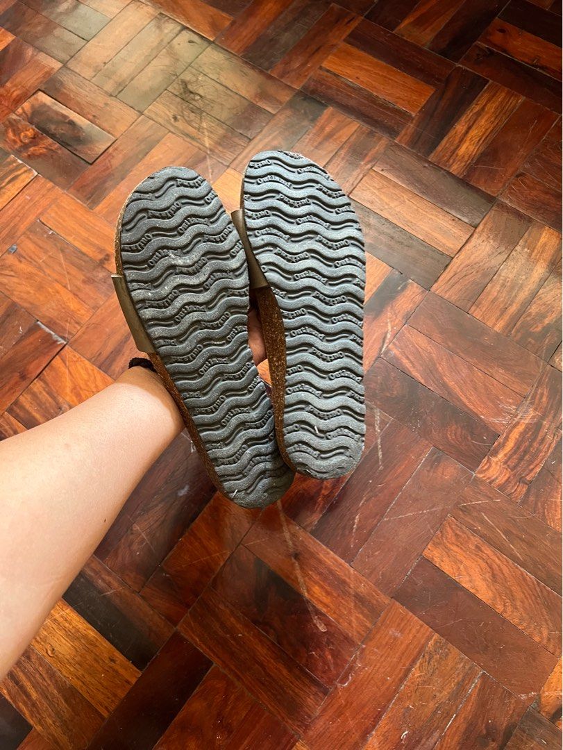 OUTLAND SLIPPERS (Category: Flats & Sandals) located in Famy. Submitted by shopjeanne (Listing ID 1423630144, Image 3). Description: Barely used Almost brand new With box .
