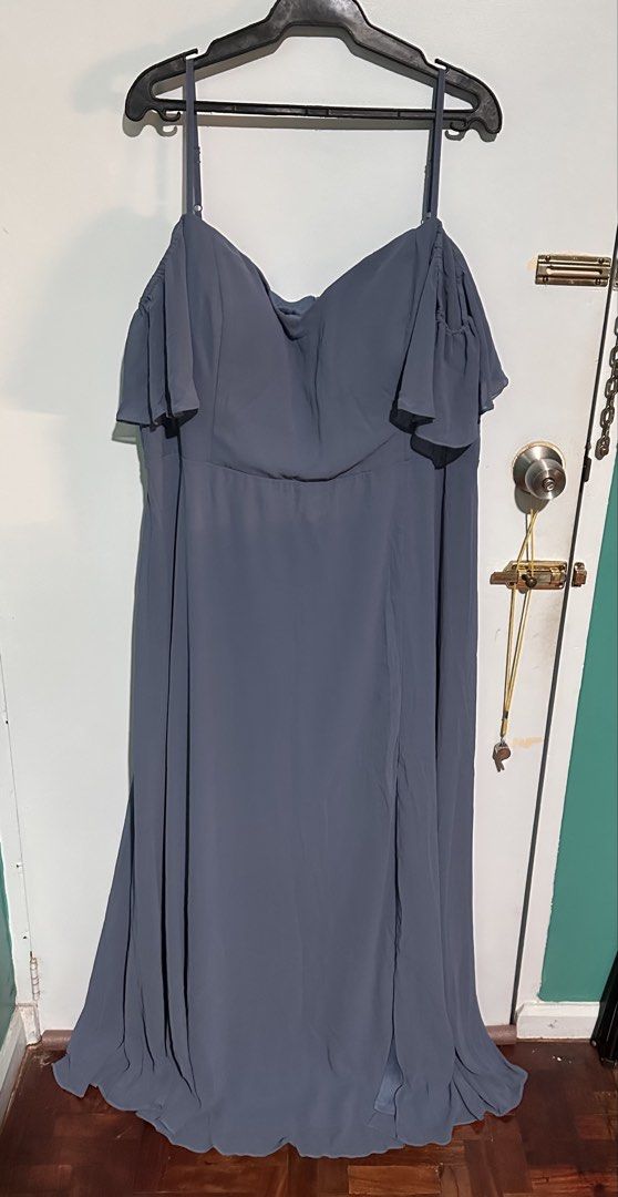 Plus Size Ever Pretty Off-Shoulder Maxi Dress (Category: Dresses) located in Quezon City. Submitted by declutterwithtin (Listing ID 1423759352, Image 2). Description: - Off-shoulder with delicate straps and flutter sleeves - 5XL on tag but best fit for 4XL. - bought this for 1,400 .