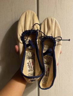 (Category: ) located in . Submitted by malaya.yarn (Listing ID 1423669263, Image 1). Description: .