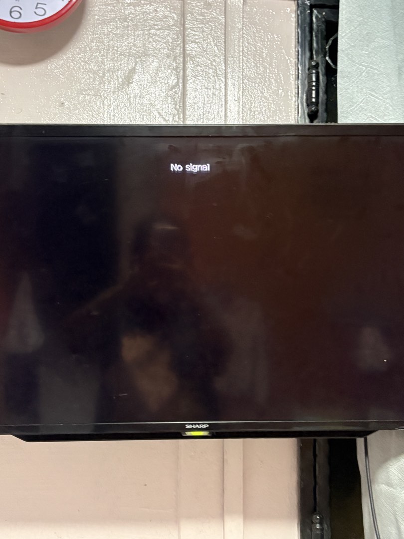 Sharp Aquos TV - No Signal, TV & Home Appliances, TV & Entertainment ...