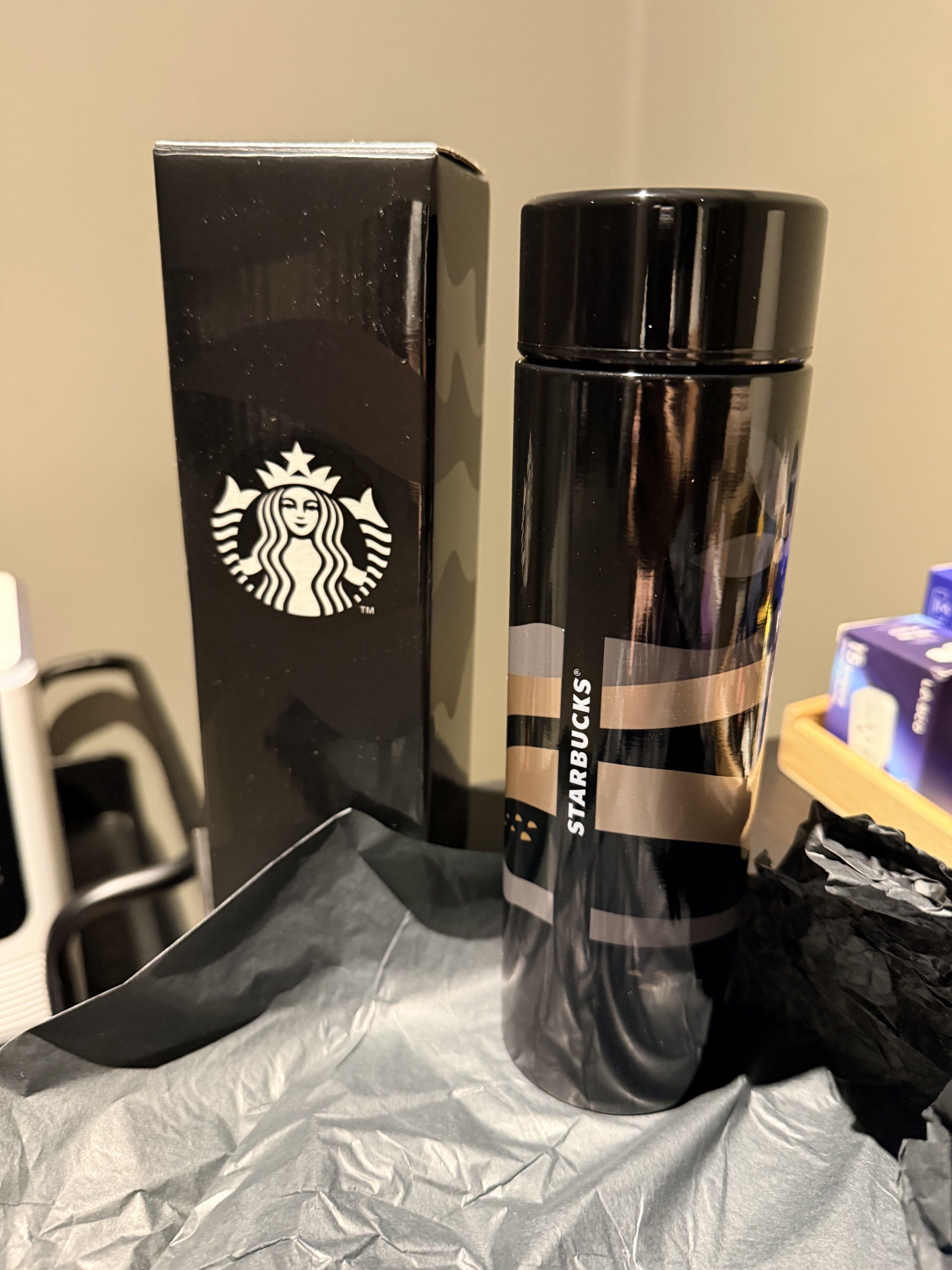 Starbucks Christmas Tumbler (Category: Water Bottles & Tumblers) located in Quezon City. Submitted by aml2020 (Listing ID 1423734725, Image 1). Description: Starbucks Christmas Tumbler Brand new unused with box payment via gcash/BPI QR only strictly no meetups/COD/payment upon pickup.