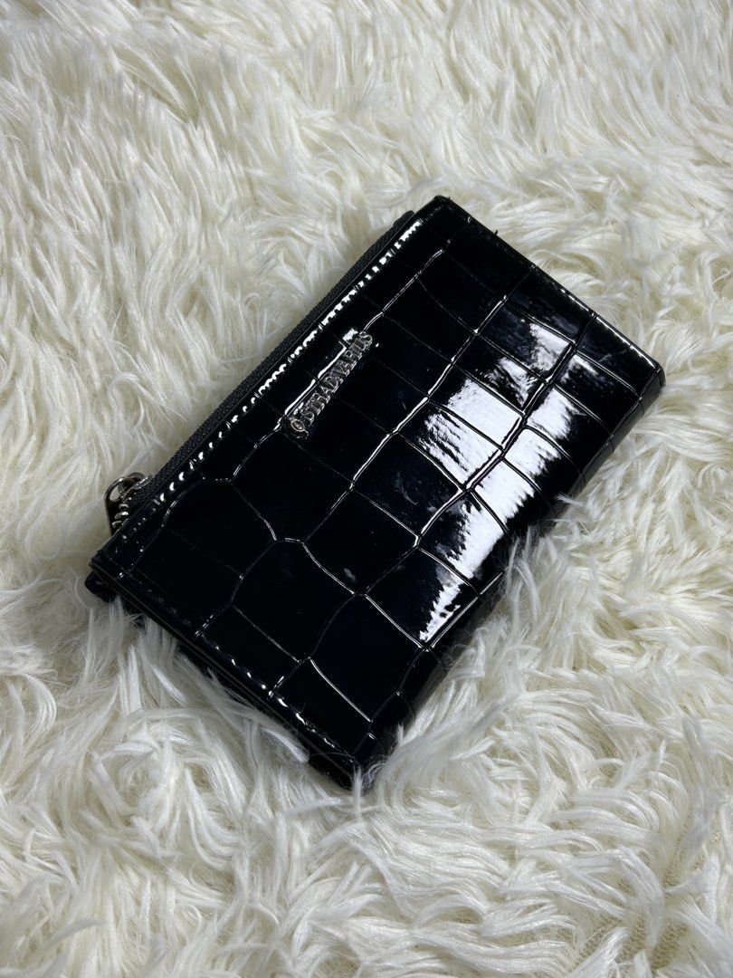 STRADIVAROUS WALLET (Category: Wallets & Card holders) located in Manila. Submitted by riided (Listing ID 1423741857, Image 2). Description: Original Price: ₱800 Slightly used / well maintained More photos in the comment section.