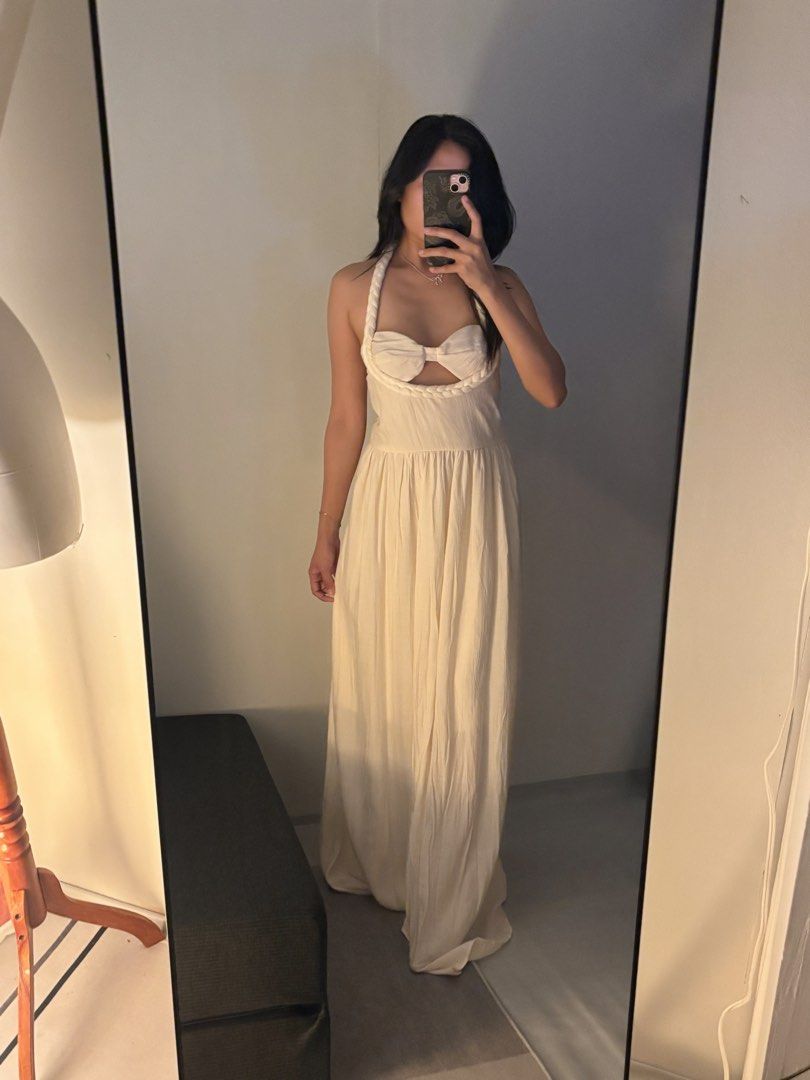 Summer Maxi Dress like Linen (Category: Dresses) located in Quezon City. Submitted by mariesapo (Listing ID 1423631553, Image 1). Description: SHEIN Summer Dress • Small/Medium Size (28-29” Waist) • Length - 51” • Like/New • PHP 780.00 • RFS: wrong size.