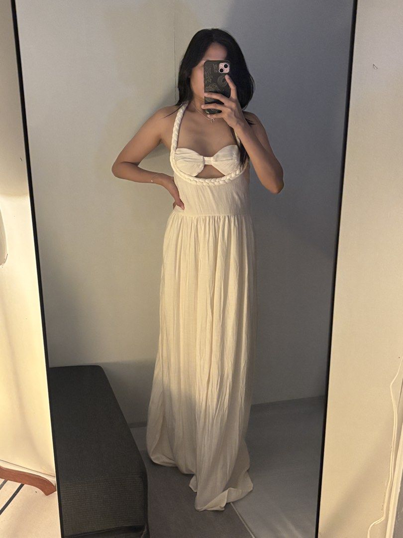 Summer Maxi Dress like Linen (Category: Dresses) located in Quezon City. Submitted by mariesapo (Listing ID 1423631553, Image 2). Description: SHEIN Summer Dress • Small/Medium Size (28-29” Waist) • Length - 51” • Like/New • PHP 780.00 • RFS: wrong size.
