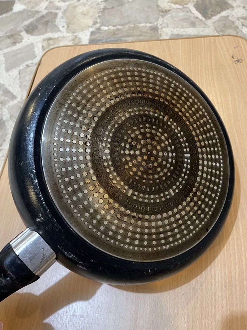 Tefal Non stick pan (Category: Cookware & Accessories) located in San Fernando. Submitted by japansurpluselyu (Listing ID 1423747119, Image 3). Description: .