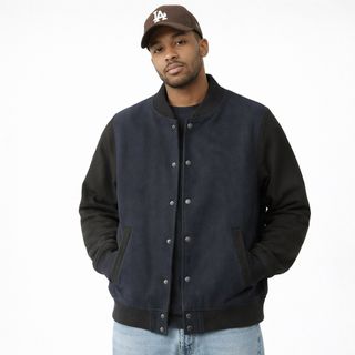 (Category: ) located in . Submitted by budythrift (Listing ID 1423778338, Image 1). Description: .